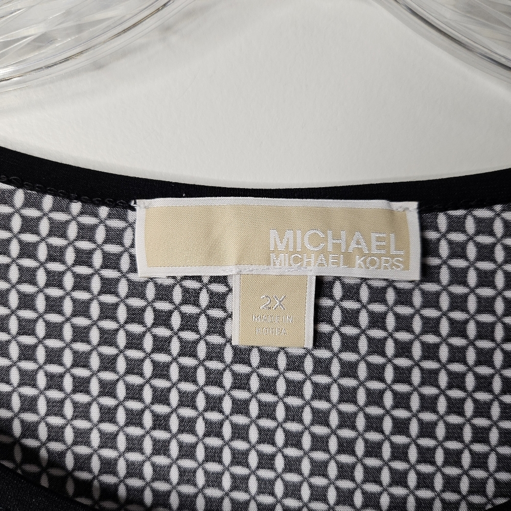 Michael Kors 2X Geo Print Tunic Blouse Bell Sleeves Chic Stretch Plus Size - Picture 6 of 11